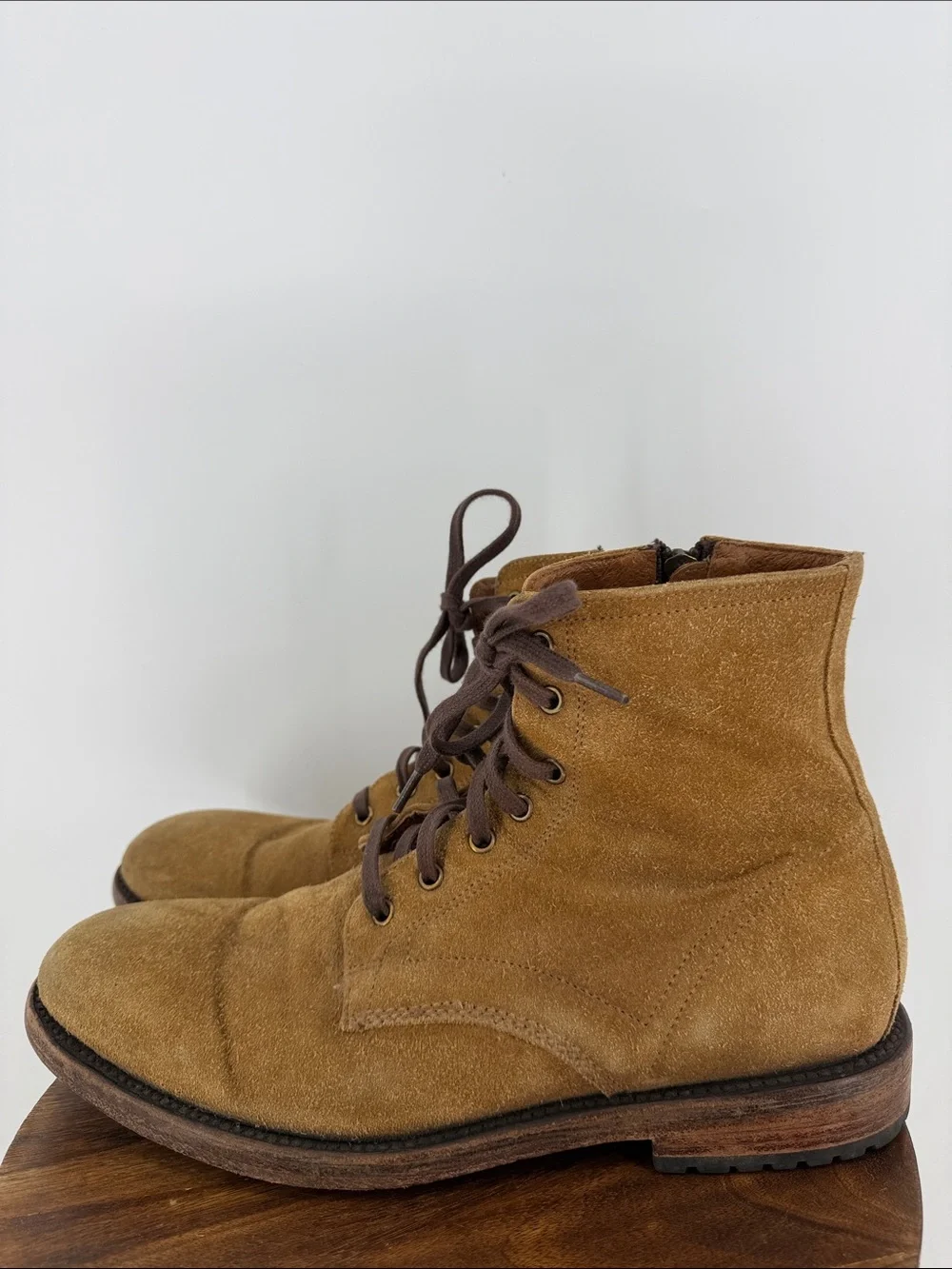 Frye Bowery Lace Up 80340 Men’s 10 D Wheat Suede Boots Rare Side Zip